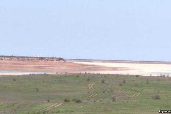 В Крыму критически обмелело Межгорное водохранилище В Крыму критически обмелело Межгорное водохранилище