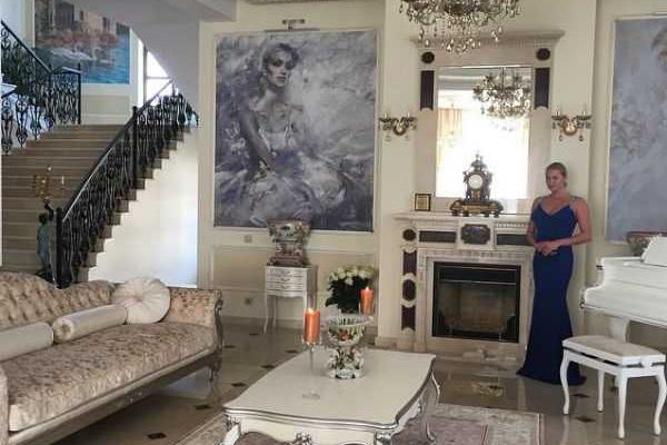 Анастасия Волочкова показала новый шикарный особняк Анастасия Волочкова показала новый шикарный особняк