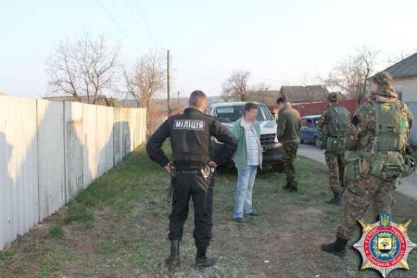 Житель Славянска пытался застрелить своего друга из-за голубя