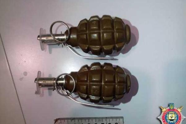 У жителя Донетчины изъят арсенал оружия и боеприпасов У жителя Донетчины изъят арсенал оружия и боеприпасов