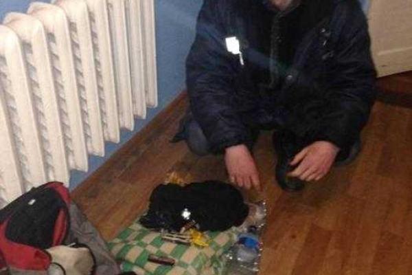 В Чернобыльской зоне задержали "сталкера" В Чернобыльской зоне задержали "сталкера"