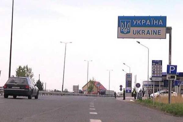На украинско-венгерской границе пассажирам не понравилась работа милиции На украинско-венгерской границе пассажирам не понравилась работа милиции