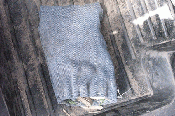 На Луганщине задержан водитель угнанного автомобиля На Луганщине задержан водитель угнанного автомобиля