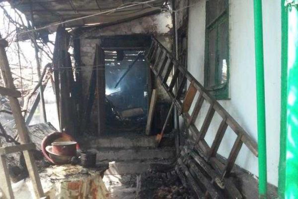 На Херсонщине спасатели ликвидировали пожар в жилом доме
