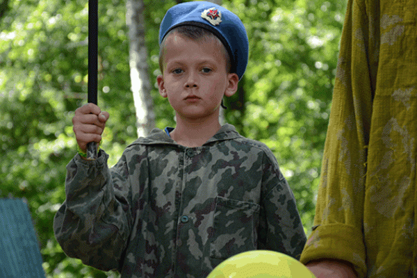 На Луганщине открылся детский военно-патриотический лагерь "Единая Украина"