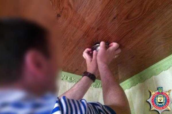 Гранаты в подвесном потолке свей квартиры прятал житель Мариуполя