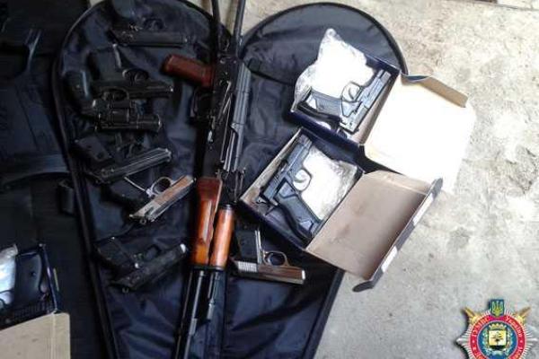 Милиционеры Донетчины изъяли арсенал оружия