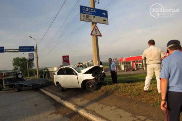 Смертельное ДТП в Мариуполе: погиб 23-летний парень Смертельное ДТП в Мариуполе: погиб 23-летний парень