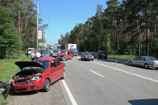 В Киеве в результате ДТП погибла девушка В Киеве в результате ДТП погибла девушка
