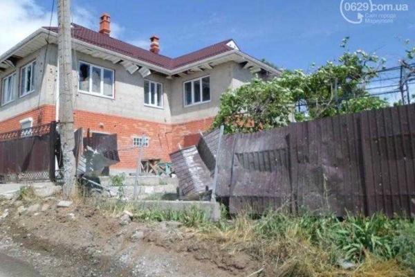 В Бердянском старики живут под обстрелами и просят о помощи 