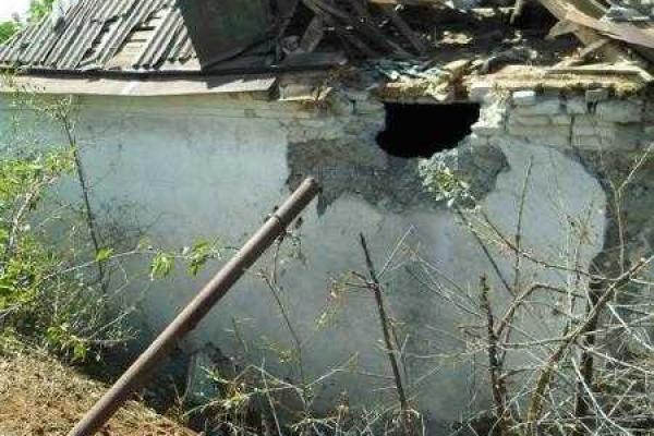 В Бердянском старики живут под обстрелами и просят о помощи 