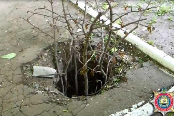 В Красноармейске похитителю люков грозит до 5 лет тюрьмы