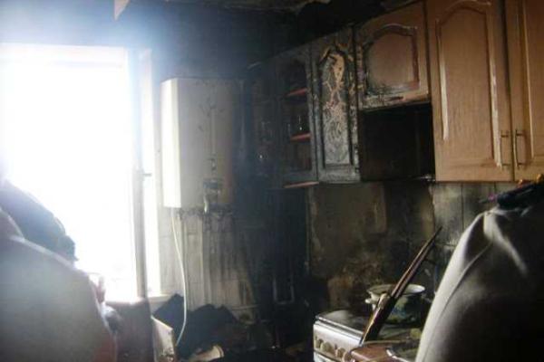 Огнеборцы Житомирщины ликвидировали возгорание в многоэтажке Огнеборцы Житомирщины ликвидировали возгорание в многоэтажке