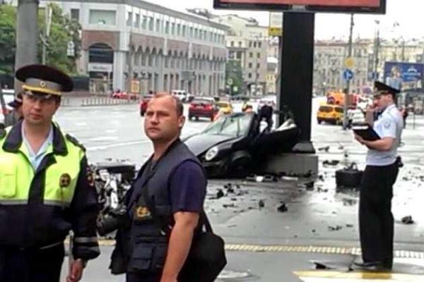 В Москве на Porsche разбились 2 мажора: сыновья экс-губернатора и игорного магната В Москве на Porsche разбились 2 мажора: сыновья экс-губернатора и игорного магната