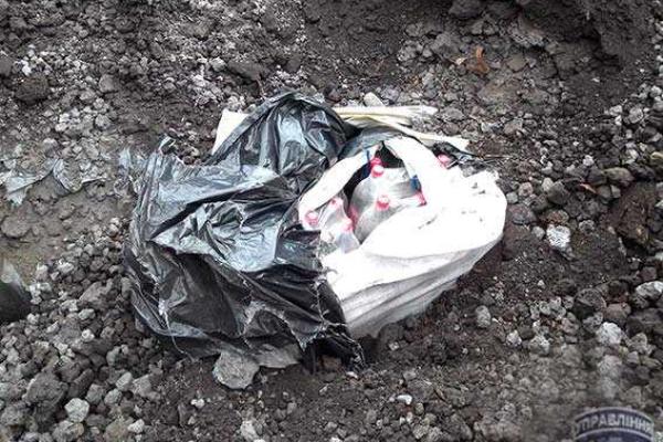 На неподконтрольную Украине территорию пытались ввезти около 100 тонн запрещенной продукции