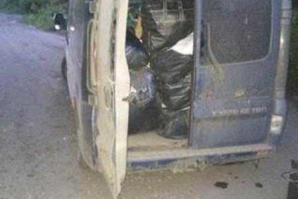 СБУ не пропустила в «ЛНР» автобус с продуктами и косметикой СБУ не пропустила в «ЛНР» автобус с продуктами и косметикой