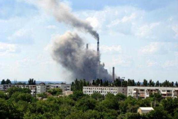 Авария на ТЭС в Курахово: над станцией поднялись клубы дыма