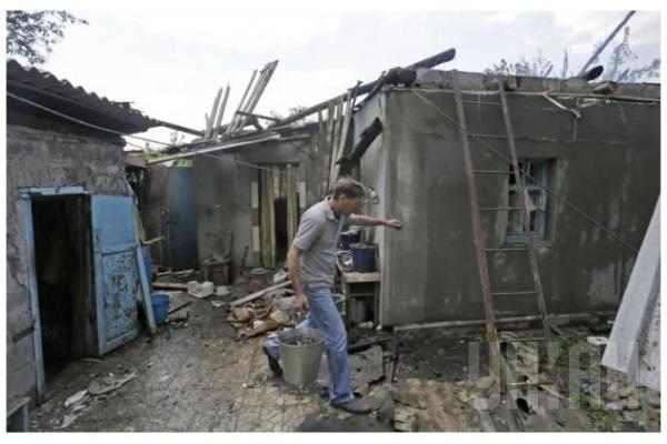 Огонь в Авдеевке: последствия ночного обстрела Огонь в Авдеевке: последствия ночного обстрела