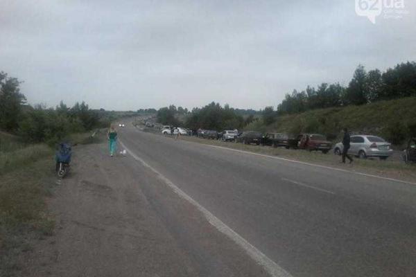 На пунктах пропуска из оккупированной территории Донецкой области сложилась катастрофическая ситуация