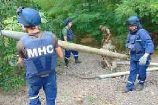 На Донетчине нашли и обезвредили 63 реактивных снаряда от "Града"