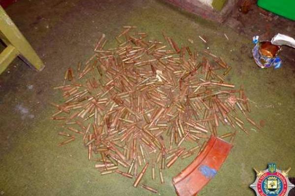 В Артемовске милиционеры изъяли более 400 патронов к автомату Калашникова