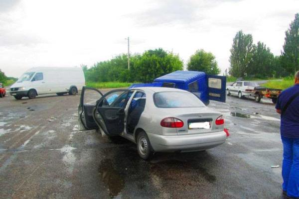 В Запорожской области в ДТП один человек погиб и еще семеро получили травмы