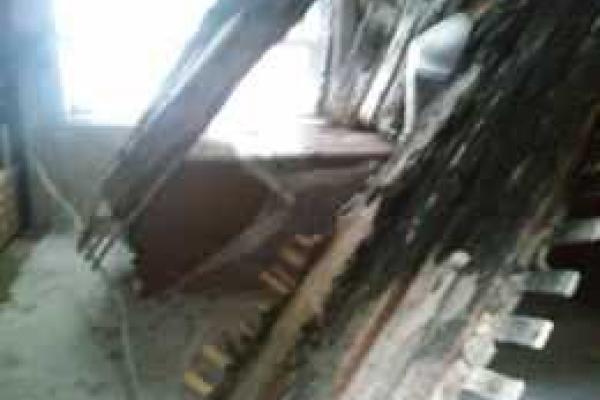 В Дзержинске в квартире во время ремонта обвалилось перекрытие потолка, есть пострадавшие 