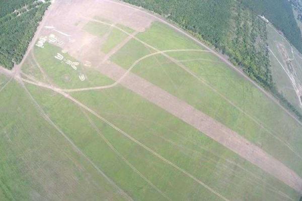Беспилотник заснял полигон боевиков, где проходят тренировки Беспилотник заснял полигон боевиков, где проходят тренировки