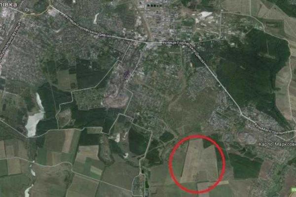 Беспилотник заснял полигон боевиков, где проходят тренировки Беспилотник заснял полигон боевиков, где проходят тренировки