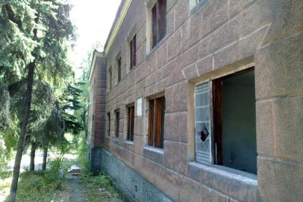 В Макеевке мародеры разграбили здание ГОАО «Макеевуглестрой» В Макеевке мародеры разграбили здание ГОАО «Макеевуглестрой»