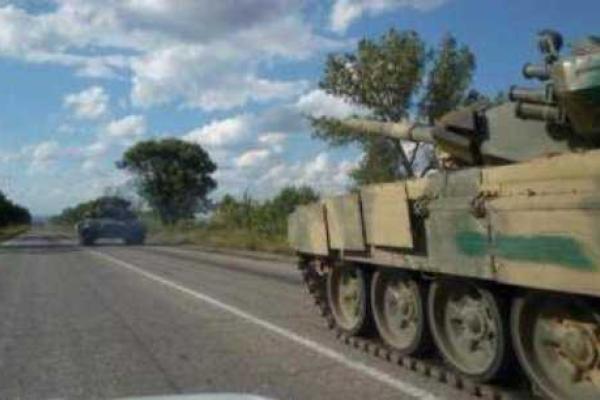 Новейшие российские танки Т-90А замечены недалеко от Луганска