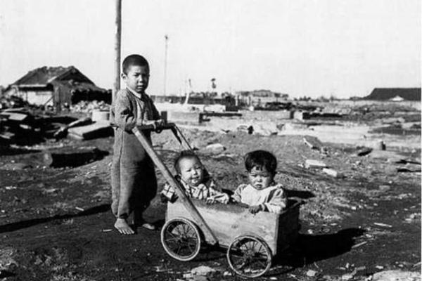 Ужасные кадры бомбардировки Хиросимы и Нагасаки (18+)