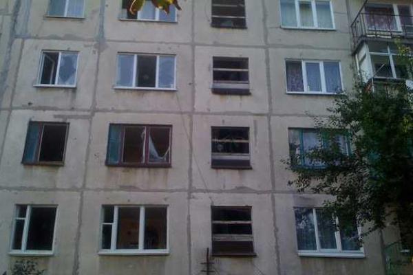 Очевидцы: при обстреле Горловки бабушка успела в подвал спуститься, дедушка так и спал напротив снаряда Очевидцы: при обстреле Горловки бабушка успела в подвал спуститься, дедушка так и спал напротив снаряда