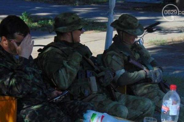 Мариупольские пикетчики предложили поселить «Нормандскую четверку» в Широкино