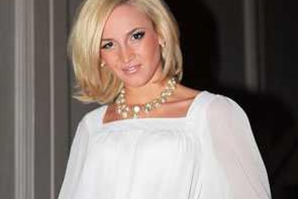 Растолстевшая Ольга Бузова шокировала поклонников Растолстевшая Ольга Бузова шокировала поклонников