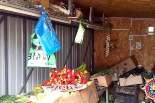 В Мариуполе милиция разогнала стихийный рынок