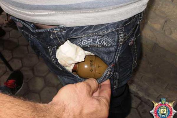 У жителя Дзержинска изъяли боевые гранаты У жителя Дзержинска изъяли боевые гранаты