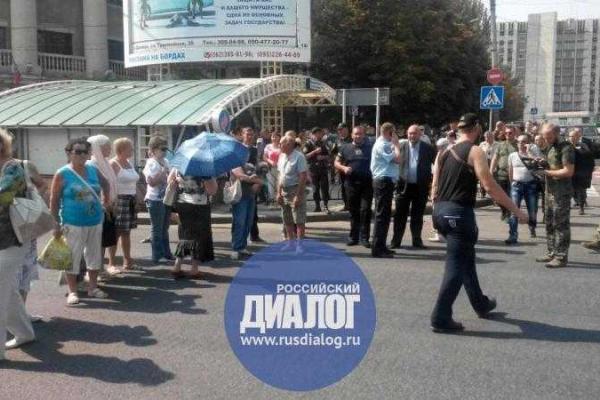 На митинге в Донецке террориста Пургина поддержали всего 20 человек На митинге в Донецке террориста Пургина поддержали всего 20 человек