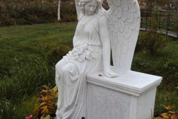 Фанаты Жанны Фриске предлагают свои идеи памятника