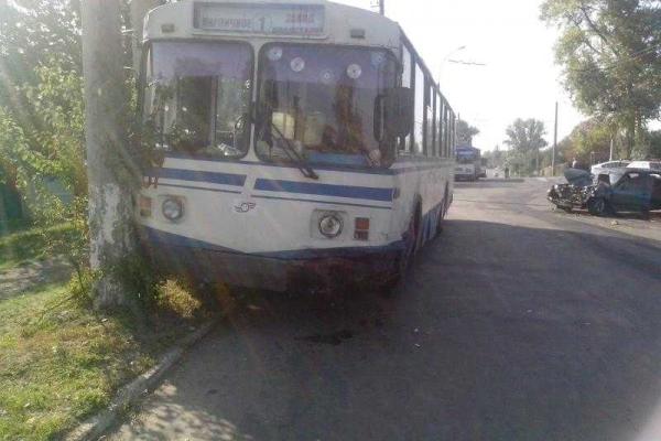 Глава Лисичанской ВГА, попавший в ДТП, находится в реанимационном отделении больницы Глава Лисичанской ВГА, попавший в ДТП, находится в реанимационном отделении больницы