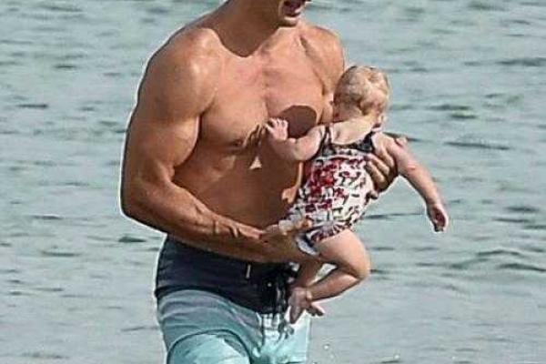 В сети появилось трогательное фото Владимира Кличко с дочуркой