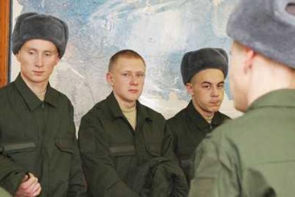 Путин готовится к отправке в Сирию, — соцсети взорвал молодой двойник президента РФ Путин готовится к отправке в Сирию, — соцсети взорвал молодой двойник президента РФ