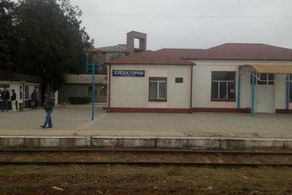 В Крыму до сих пор ездят по украинским билетам В Крыму до сих пор ездят по украинским билетам