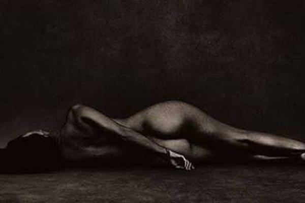 Сестра Кардашян полностью обнажилась для фотосессии