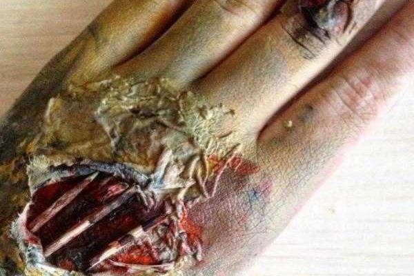 Жители оккупированной Горловки празднуют Хэллоуин Жители оккупированной Горловки празднуют Хэллоуин