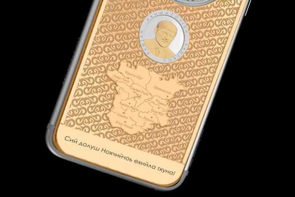 В России выпустили золотые iPhone с портретом Кадырова