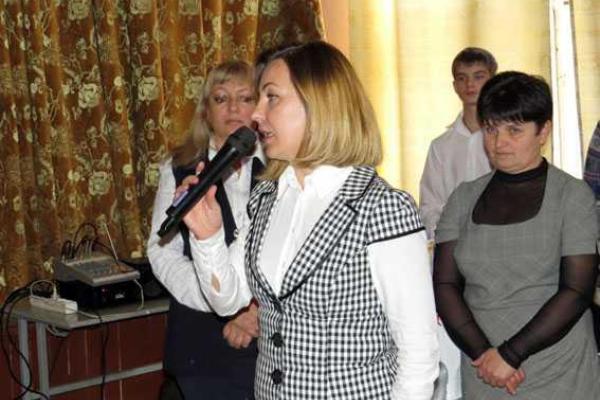 Закарпатцы со слезами проводили домой юных гостей из зоны АТО Закарпатцы со слезами проводили домой юных гостей из зоны АТО