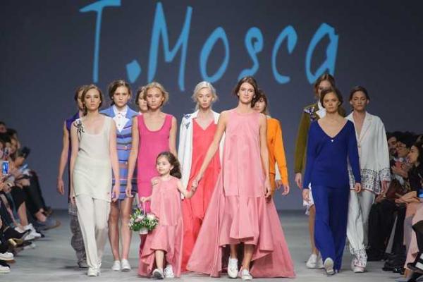 Участницы реалити «Супермодель по-украински» дефилировали на показах с ТОП-моделями Участницы реалити «Супермодель по-украински» дефилировали на показах с ТОП-моделями