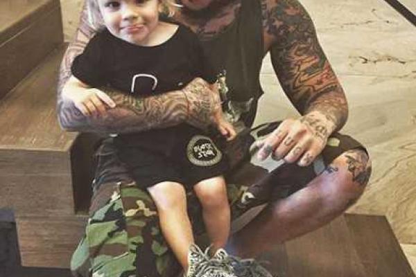 Чтобы выполнить просьбу дочери, рэперу Тимати пришлось сделать индивидуальный заказ 