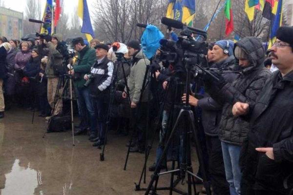 Оперативную информацию о событиях в Кривом Роге обнародовал нардеп С. Семенченко Оперативную информацию о событиях в Кривом Роге обнародовал нардеп С. Семенченко